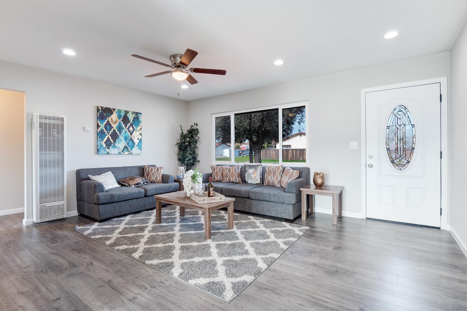 1479 E Mission Ave Escondido Ca 92027 We Buy Sell Houses In